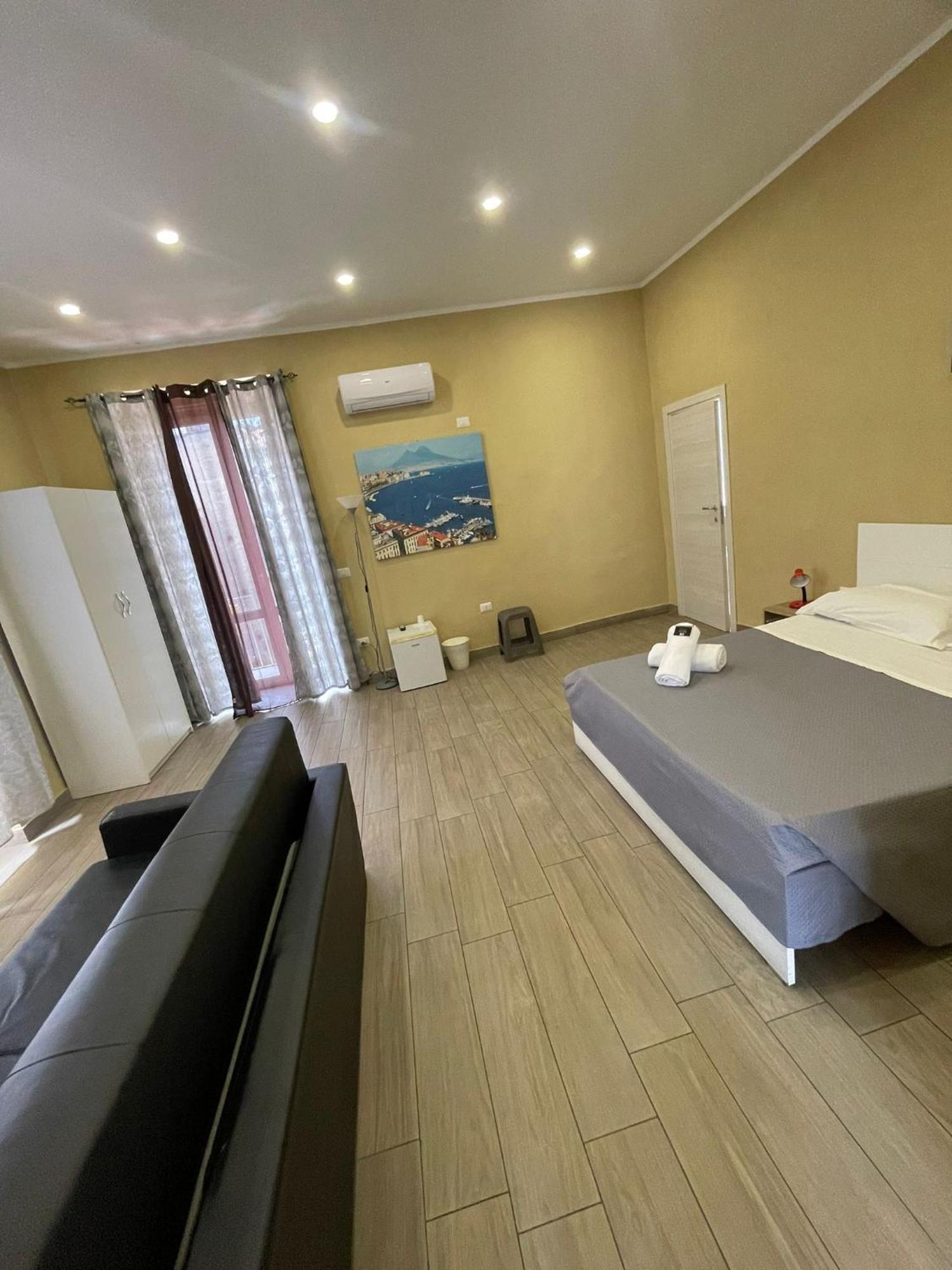 Bed & Breakfast Royal Dante Napoli